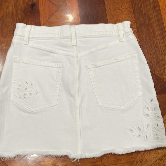FRAME WHITE DENIM JEAN SKIRT - Picture 2 of 4